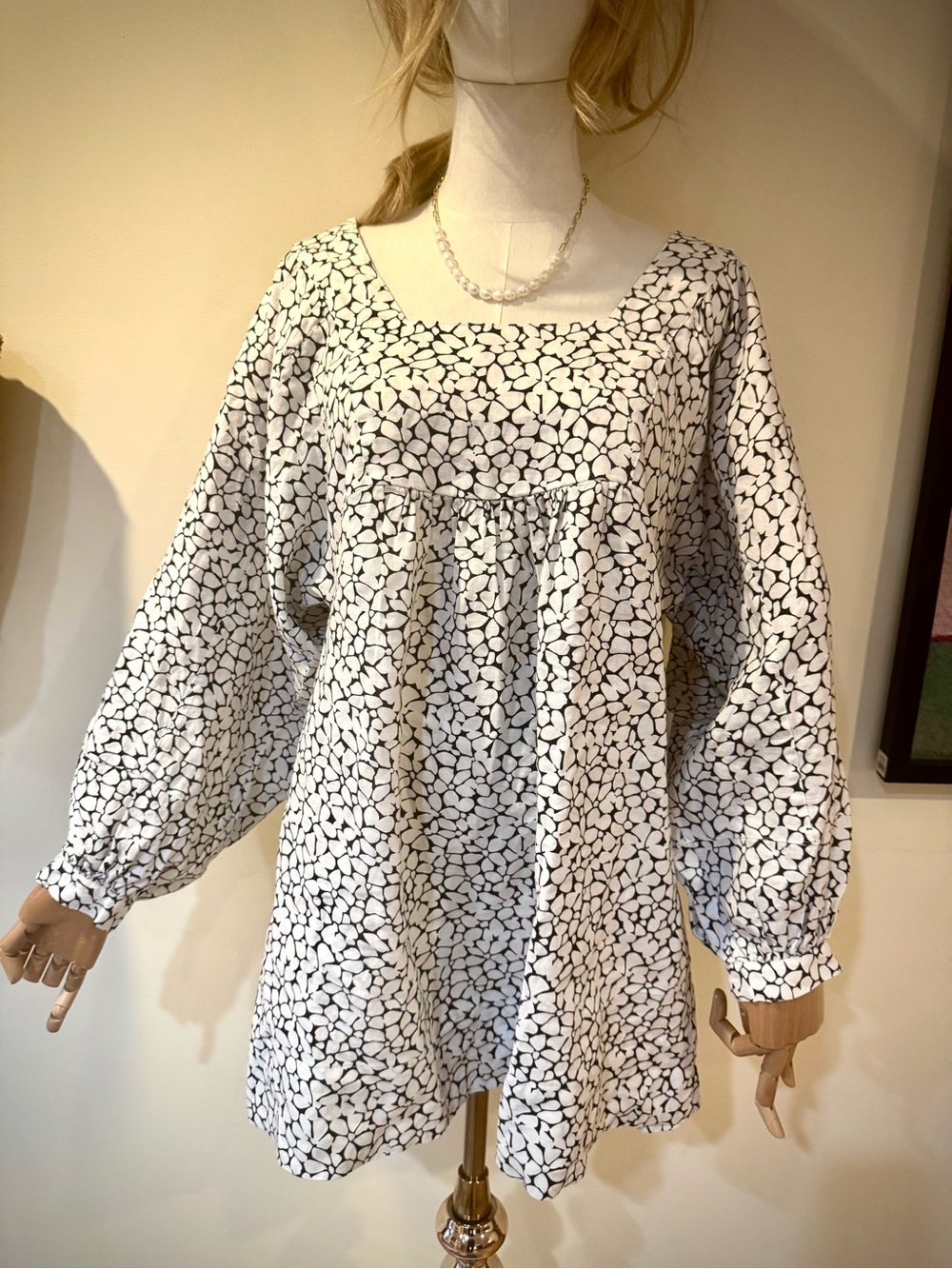 Joie Black & White Floral Babydoll linen Tunic